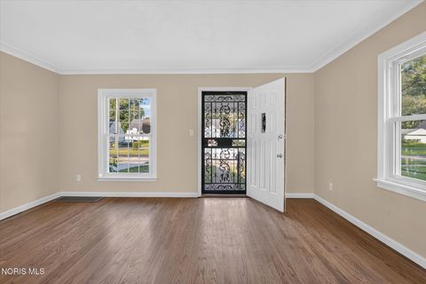 Tiny photo for 536 Clifton Boulevard, Toledo, OH 43607 (MLS # 10010340)