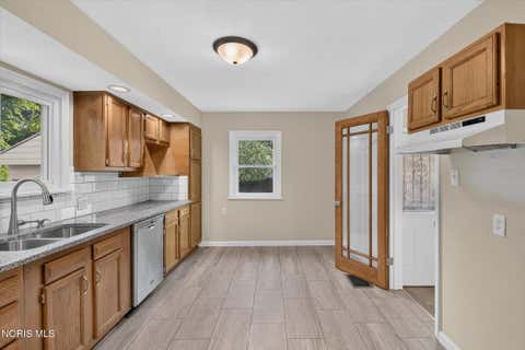 Tiny photo for 536 Clifton Boulevard, Toledo, OH 43607 (MLS # 10010340)