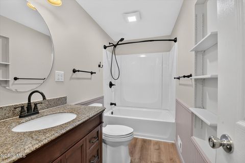 Tiny photo for 536 Clifton Boulevard, Toledo, OH 43607 (MLS # 10010340)