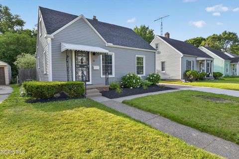 Tiny photo for 536 Clifton Boulevard, Toledo, OH 43607 (MLS # 10010340)