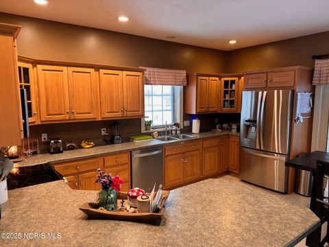 Tiny photo for 1001 Greystone Drive, Bryan, OH 43506 (MLS # 10002292)