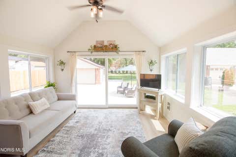 Tiny photo for 951 Mulberry Street, Perrysburg, OH 43551 (MLS # 10010764)