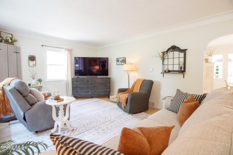 Tiny photo for 951 Mulberry Street, Perrysburg, OH 43551 (MLS # 10010764)