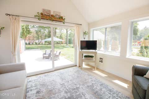 Tiny photo for 951 Mulberry Street, Perrysburg, OH 43551 (MLS # 10010764)