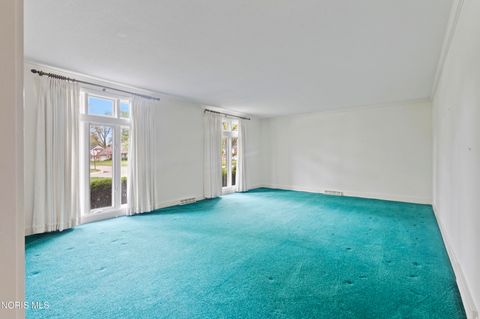 Tiny photo for 3905 Hillandale Road, Ottawa Hills, OH 43606 (MLS # 10009782)
