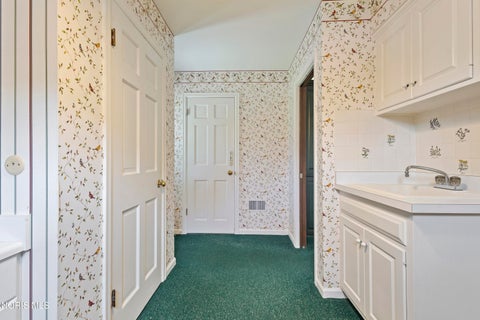 Tiny photo for 3905 Hillandale Road, Ottawa Hills, OH 43606 (MLS # 10009782)