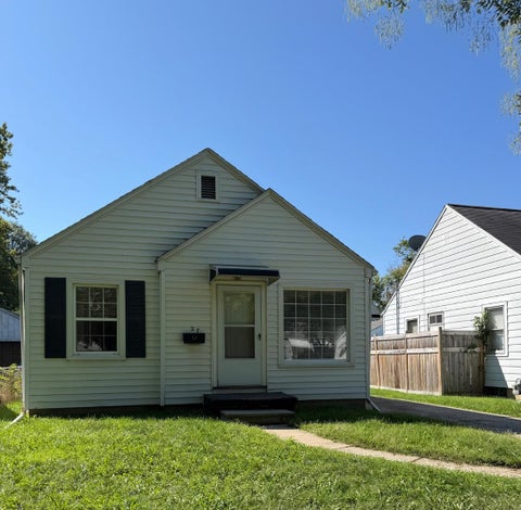 Photo of 27 W Poinsetta Avenue, Toledo, OH 43612 (MLS # 10013120)