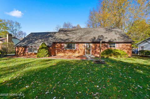 Photo of 388 S River Road, Waterville, OH 43566 (MLS # 10001012)
