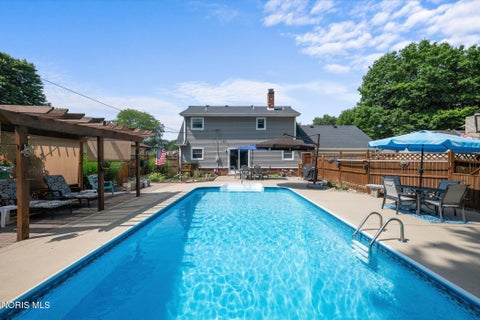 Tiny photo for 2115 Thornapple Drive, Toledo, OH 43614 (MLS # 10011465)