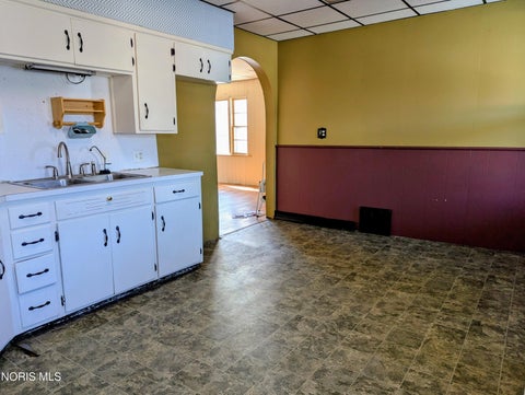 Tiny photo for 127 E Lynn Street, Edgerton, OH 43517 (MLS # 10014472)