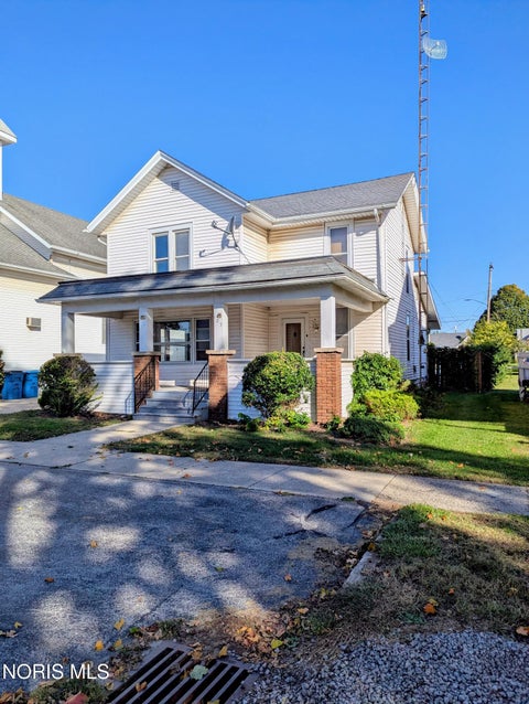 Photo of 127 E Lynn Street, Edgerton, OH 43517 (MLS # 10014472)