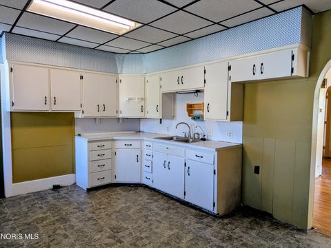 Tiny photo for 127 E Lynn Street, Edgerton, OH 43517 (MLS # 10014472)