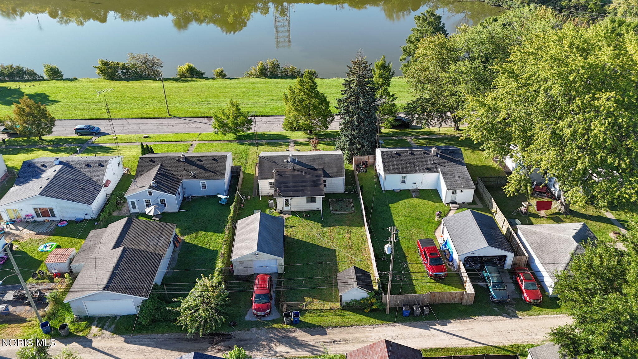 2039 N Ravine Parkway