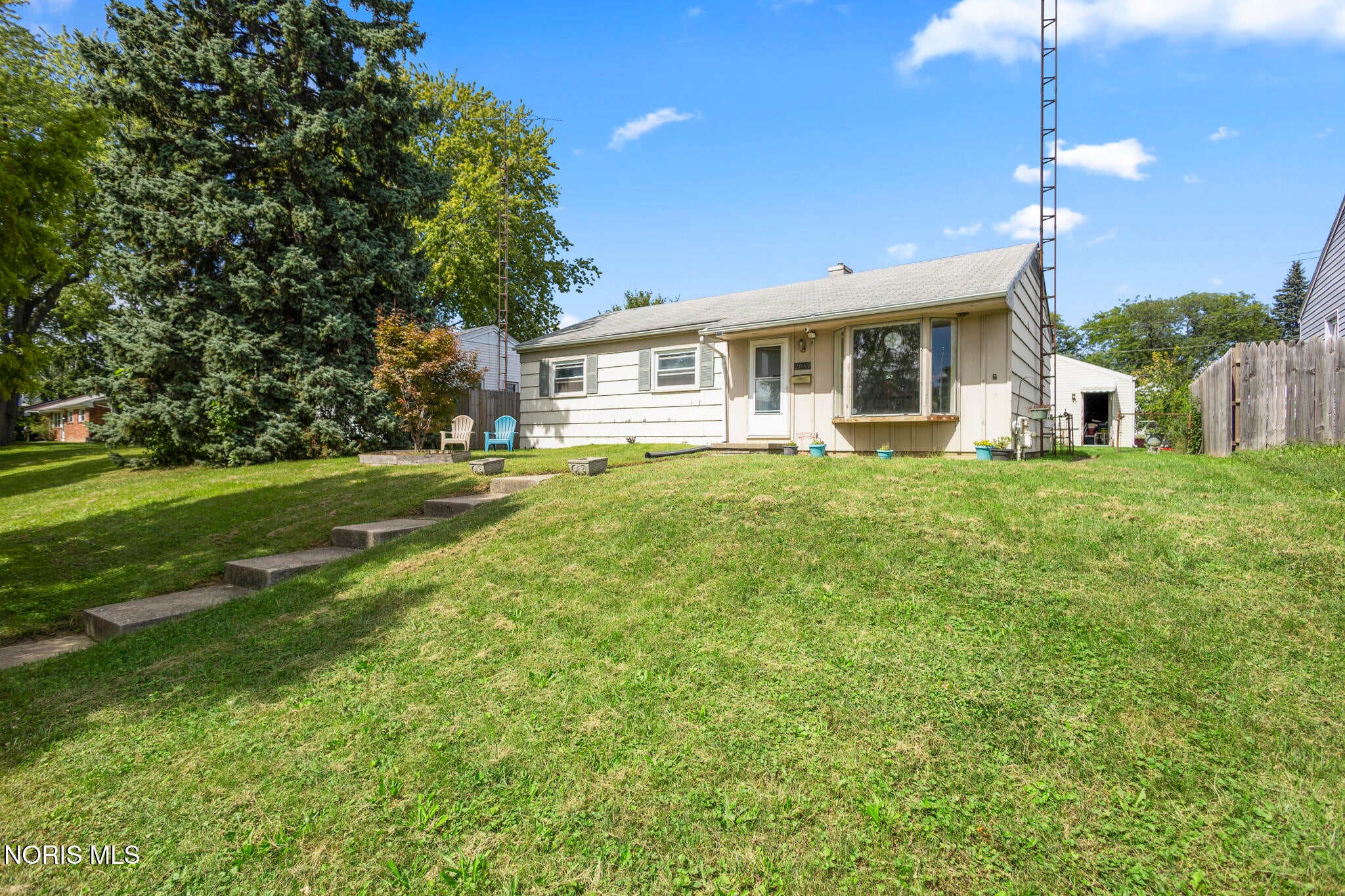 2039 N Ravine Parkway