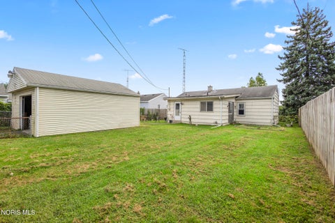Tiny photo for 2039 N Ravine Parkway, Toledo, OH 43605 (MLS # 10013355)