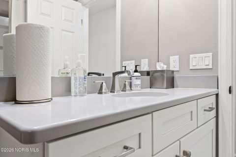 Tiny photo for 2203 Innisbrook Road, Ottawa Hills, OH 43606 (MLS # 10003386)