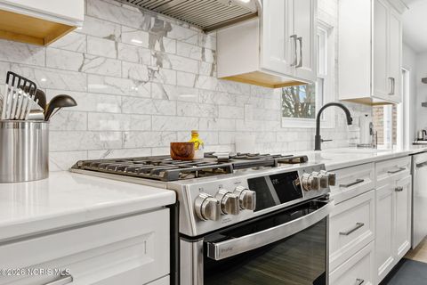 Tiny photo for 2203 Innisbrook Road, Ottawa Hills, OH 43606 (MLS # 10003386)