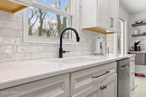 Tiny photo for 2203 Innisbrook Road, Ottawa Hills, OH 43606 (MLS # 10003386)