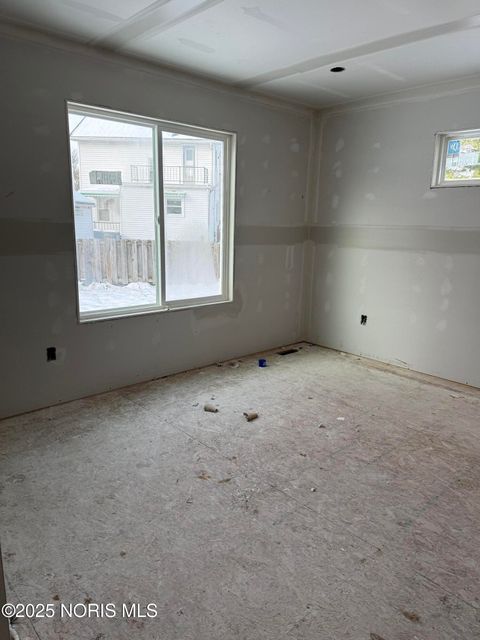 Tiny photo for 1926 Meadowlark Avenue, Toledo, OH 43614 (MLS # 10002627)