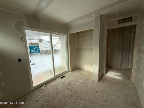 Tiny photo for 1926 Meadowlark Avenue, Toledo, OH 43614 (MLS # 10002627)