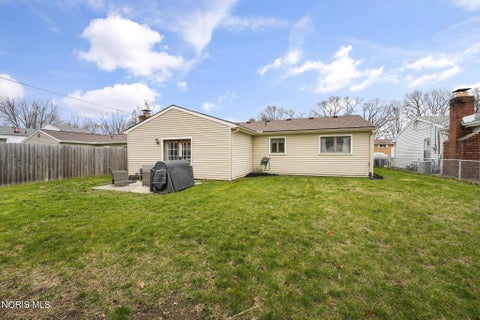 Tiny photo for 354 Shrewsbury Road, Holland, OH 43528 (MLS # 10013304)