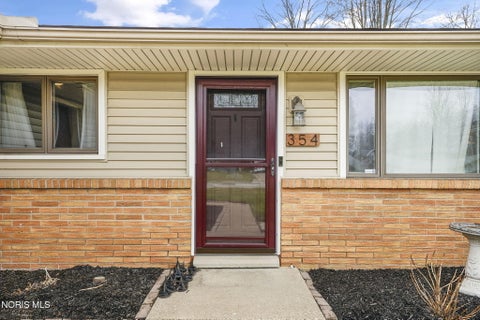 Photo of 354 Shrewsbury Road, Holland, OH 43528 (MLS # 10013304)