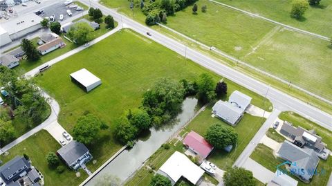 Photo of 2629 NE Catawba Road, Port Clinton, OH 43452 (MLS # 10004702)