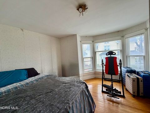 Tiny photo for 637 Jefferson Avenue, Defiance, OH 43512 (MLS # 10006353)