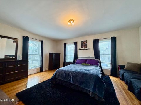 Tiny photo for 637 Jefferson Avenue, Defiance, OH 43512 (MLS # 10006353)