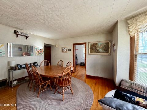 Tiny photo for 637 Jefferson Avenue, Defiance, OH 43512 (MLS # 10006353)