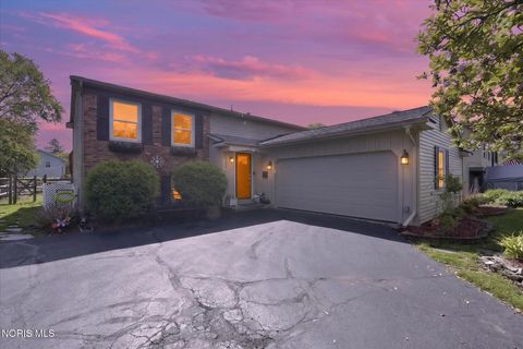 Photo of 1324 Winghaven Road, Maumee, OH 43537 (MLS # 10007352)