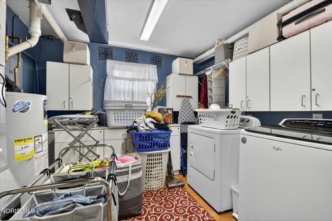 Tiny photo for 1324 Winghaven Road, Maumee, OH 43537 (MLS # 10007352)