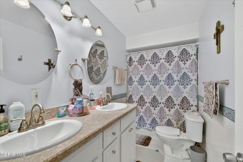 Tiny photo for 1324 Winghaven Road, Maumee, OH 43537 (MLS # 10007352)