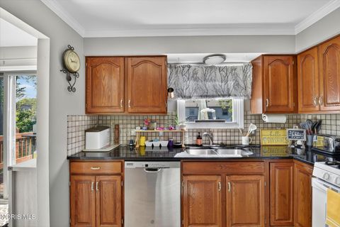 Tiny photo for 1324 Winghaven Road, Maumee, OH 43537 (MLS # 10007352)