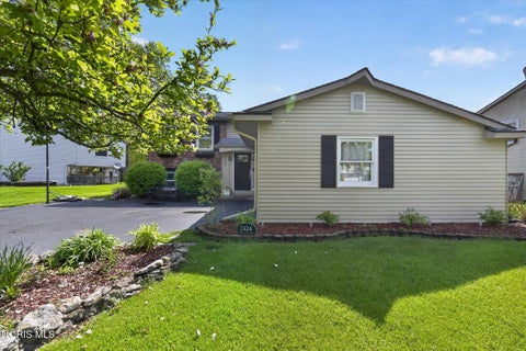 Tiny photo for 1324 Winghaven Road, Maumee, OH 43537 (MLS # 10007352)