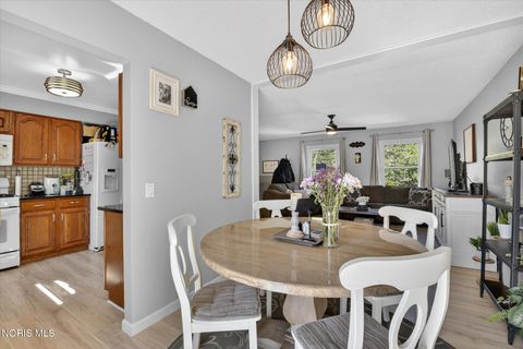 Tiny photo for 1324 Winghaven Road, Maumee, OH 43537 (MLS # 10007352)