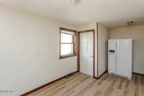 Tiny photo for 648 Woodsdale Avenue, Toledo, OH 43609 (MLS # 10008796)