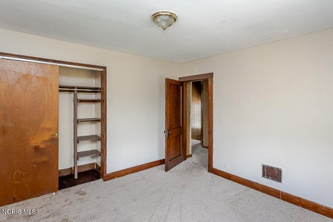 Tiny photo for 648 Woodsdale Avenue, Toledo, OH 43609 (MLS # 10008796)