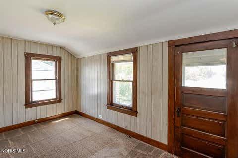Tiny photo for 648 Woodsdale Avenue, Toledo, OH 43609 (MLS # 10008796)