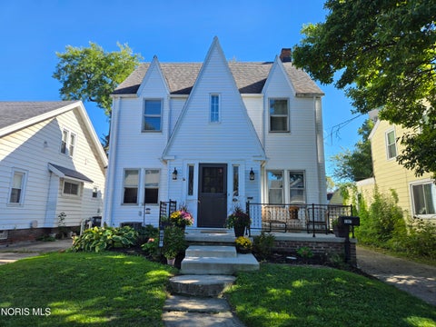 Homes For Sale - 1367 Glenview Road<br/> Toledo, OH 43614