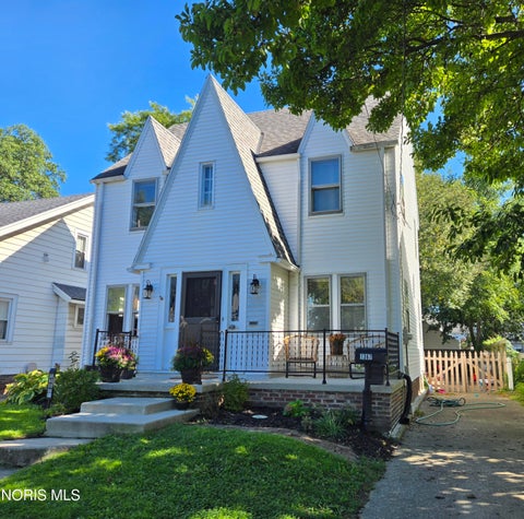 Tiny photo for 1367 Glenview Road, Toledo, OH 43614 (MLS # 10013983)