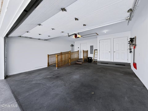 Tiny photo for 59 Aynsley Landing, Bowling Green, OH 43402 (MLS # 10014023)