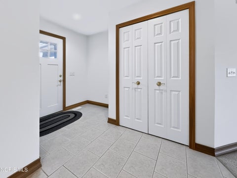 Tiny photo for 59 Aynsley Landing, Bowling Green, OH 43402 (MLS # 10014023)