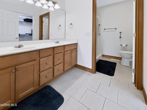 Tiny photo for 59 Aynsley Landing, Bowling Green, OH 43402 (MLS # 10014023)