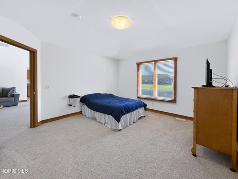 Tiny photo for 59 Aynsley Landing, Bowling Green, OH 43402 (MLS # 10014023)