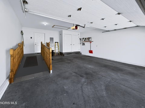 Tiny photo for 59 Aynsley Landing, Bowling Green, OH 43402 (MLS # 10014023)