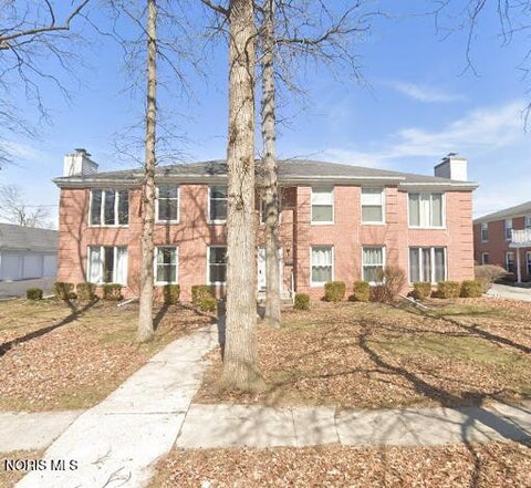 Photo of 1926 Queenswood Drive #Apt 3, Findlay, OH 45840 (MLS # 10011196)
