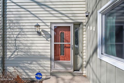 Tiny photo for 904 Apple Creek Drive, Perrysburg, OH 43551 (MLS # 10006189)