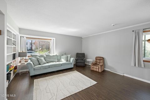 Tiny photo for 904 Apple Creek Drive, Perrysburg, OH 43551 (MLS # 10006189)