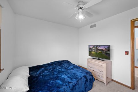 Tiny photo for 904 Apple Creek Drive, Perrysburg, OH 43551 (MLS # 10006189)